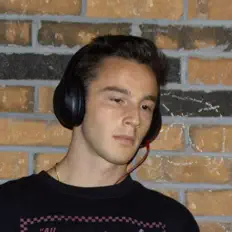 Écoutez Checkpoints, regardez des vidéoclips, lisez la biographie, consultez les dates de tournée et plus encore !