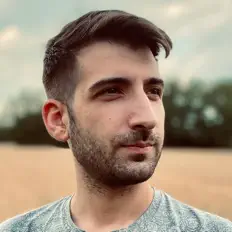 Escucha a Enzalla, mira videos musicales, lee su biografía, consulta las fechas de las gira y más.