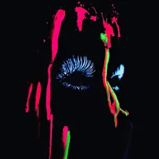 聆聽 Feroxx、觀看音樂影片、閱讀小傳、查看巡演日期等！