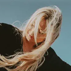 聆聽 Carley Carpenter、觀看音樂影片、閱讀小傳、查看巡演日期等！