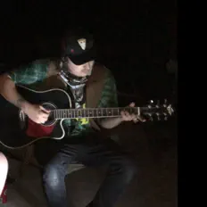 Ouça Ptreee, assista a videoclipes, leia a biografia, veja as datas das turnês e mais!