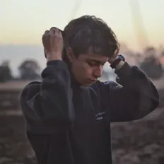 收听 Caleb、观看音乐视频、阅读小传、查看巡演日期等 ！