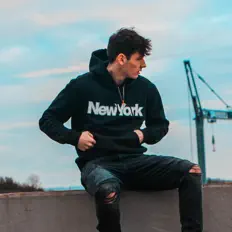 Écoutez Fabian Beerli, regardez des vidéoclips, lisez la biographie, consultez les dates de tournée et plus encore !