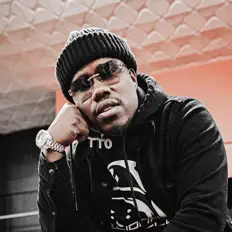 收听 Reggie Street、观看音乐视频、阅读小传、查看巡演日期等 ！