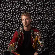 Matt Listerを聴いたり、ミュージックビデオを鑑賞したり、経歴やツアー日程などを確認したりしましょう！