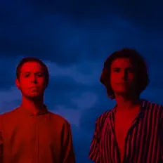 Escucha a ERICH & MARY, mira videos musicales, lee su biografía, consulta las fechas de las gira y más.