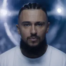 Escucha a Kanani, mira vídeos musicales, lee la biografía, consulta fechas de giras y mucho más.