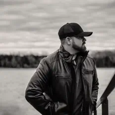 Escucha a Drew Putnam, mira videos musicales, lee su biografía, consulta las fechas de las gira y más.