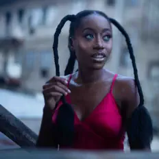 收听 Kaliné、观看音乐视频、阅读小传、查看巡演日期等 ！