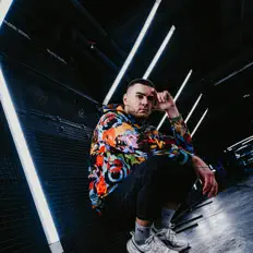 Dengarkan Triutra, tonton video musik, baca bio, lihat tanggal tur & lainnya!