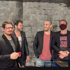 Posłuchaj wykonawcy Sem Hora NA GO, obejrzyj teledyski, przeczytaj biografię, zobacz daty tras koncertowych i nie tylko!