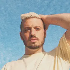 Louy Fierceを聴いたり、ミュージックビデオを鑑賞したり、経歴やツアー日程などを確認したりしましょう！