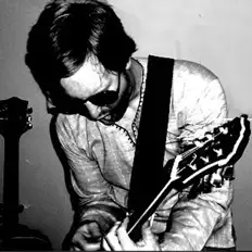 Escucha a Sean Boots, mira vídeos musicales, lee la biografía, consulta fechas de giras y mucho más.