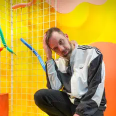 Écoutez Blanc Manger, regardez des vidéoclips, lisez la biographie, consultez les dates de tournée et plus encore !