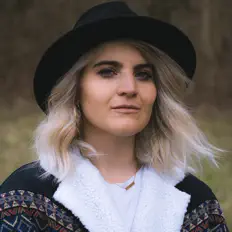 Chelsey Satterlee dinle, müzik videolarını izle, biyografisini oku, tur tarihlerini ve daha fazlasını gör!