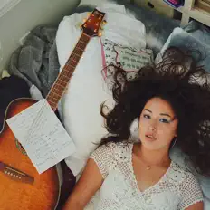Bella B dinle, müzik videolarını izle, biyografisini oku, tur tarihlerini ve daha fazlasını gör!