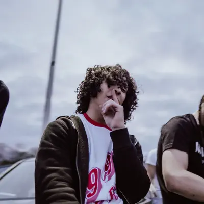 Listen to Izzy DaDon, watch music videos, read bio, see tour dates & more!