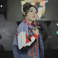 Kalung Emas — Via Vallen