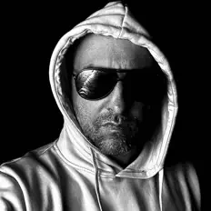 Re.Call dinle, müzik videolarını izle, biyografisini oku, tur tarihlerini ve daha fazlasını gör!