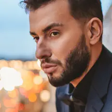 Hör dir Аполлон Байгакофф an, schau dir Musikvideos an, lies die Biografie, finde Tourdaten und mehr!