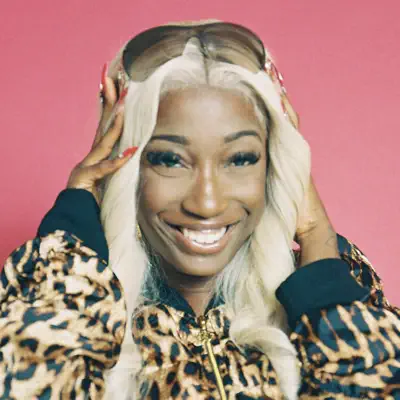 Listen to Goldie 6is, watch music videos, read bio, see tour dates & more!