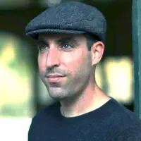 Hör dir undefined an, schau dir Musikvideos an, lies die Biografie, finde Tourdaten und mehr!