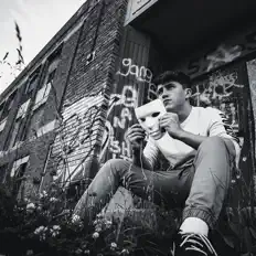 聆聽 G-Dubb、觀看音樂影片、閱讀小傳、查看巡演日期等！