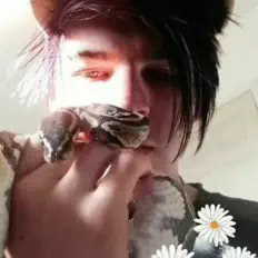 Ouve Meek.Avi, vê vídeos de música, lê a biografia, vê as datas da digressão e muito mais!