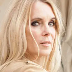 Listen to Paula Moore, watch music videos, read bio, see tour dates & more!