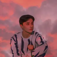 Écoutez FOLIA, regardez des vidéoclips, lisez la biographie, consultez les dates de tournée et plus encore !