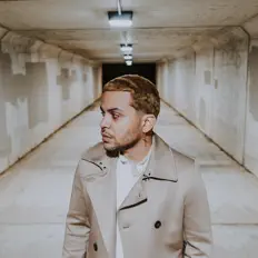 Ascolta Zantana, guarda video musicali, leggi la biografia, vedi le date del tour & altro!