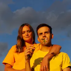 Escucha a Post Script, mira vídeos musicales, lee la biografía, consulta fechas de giras y mucho más.