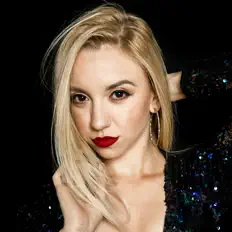 聆聽 Alexis Chapa、觀看音樂影片、閱讀小傳、查看巡演日期等！