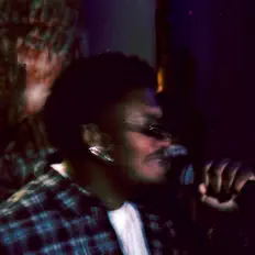 Ouça I Am Skram, assista a videoclipes, leia a biografia, veja as datas das turnês e mais!