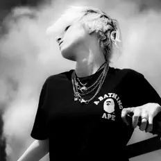 Listen to mellyne, watch music videos, read bio, see tour dates & more!