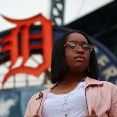 Ouve Jona’e, vê vídeos de música, lê a biografia, vê as datas da digressão e muito mais!