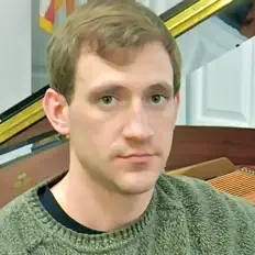 Ouve Phill McKenna, vê vídeos de música, lê a biografia, vê as datas da digressão e muito mais!