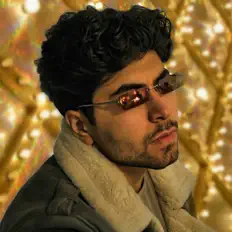 Poslechněte si interpreta Baklava Boi, sledujte hudební videa, přečtěte si životopis, podívejte se na data turné a další informace.