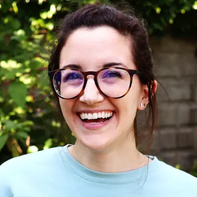 Listen to Lauren Fairweather, watch music videos, read bio, see tour dates & more!