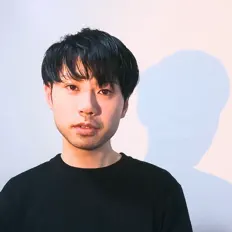 Wozniakを聴いたり、ミュージックビデオを鑑賞したり、経歴やツアー日程などを確認したりしましょう！