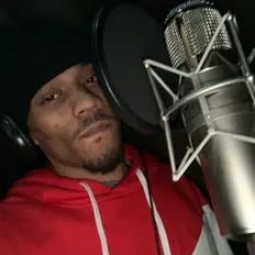 Mizfit Streetz सुनें, म्यूज़िक वीडियो देखें, बायो पढ़ें, दौरे की तारीखें और बहुत कुछ देखें!