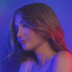 收听 Alyssa Jolie、观看音乐视频、阅读小传、查看巡演日期等 ！