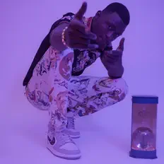 Escucha a Ousnii, mira vídeos musicales, lee la biografía, consulta fechas de giras y mucho más.