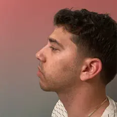 Luister naar Dylo, bekijk muziekvideo's, lees de bio, bekijk de tourdata, en meer!