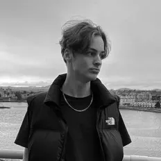 Hör dir cazo an, schau dir Musikvideos an, lies die Biografie, finde Tourdaten und mehr!