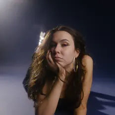 Escucha a Kendra Dias, mira vídeos musicales, lee la biografía, consulta fechas de giras y mucho más.