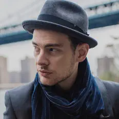 Curtis J dinle, müzik videolarını izle, biyografisini oku, tur tarihlerini ve daha fazlasını gör!