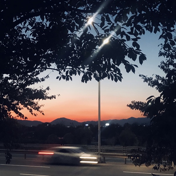 Chapter 2 : Love Is Over - Single