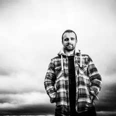 Dengarkan Tom Prendergast, tonton video musik, baca bio, lihat tanggal tur & lainnya!