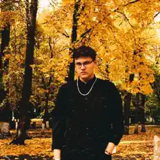 聆聽 сашка стекло.、觀看音樂影片、閱讀小傳、查看巡演日期等！